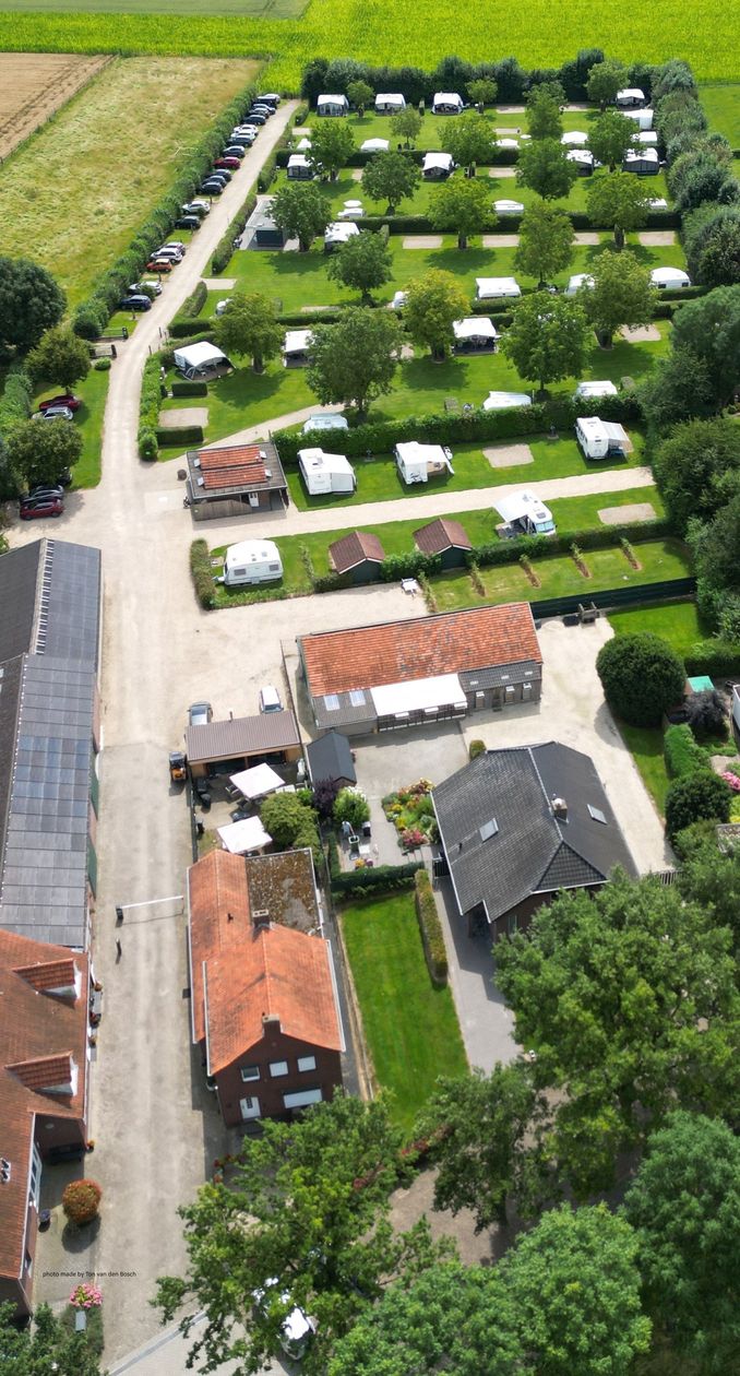 luchtfoto Camping de Maashoeve