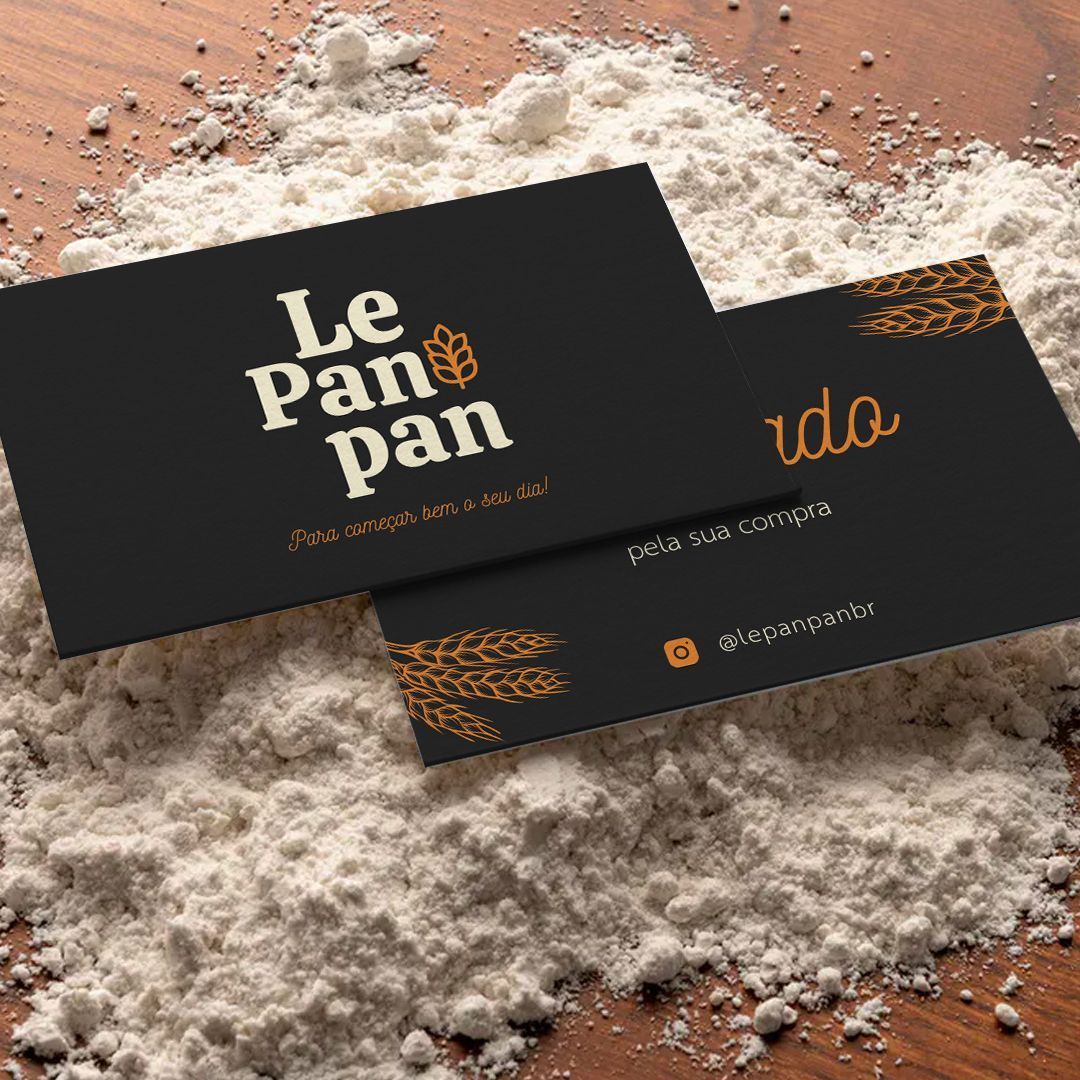 Dois cartões de visita da empresa LE PAN PAN