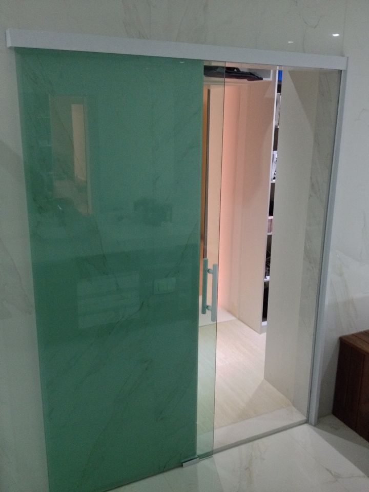 Portas de Correr e Pivotantes - Atacadão Kit e Box