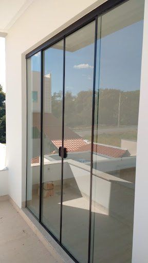 Fechamento em Vidro - Atacadão Kit e Box