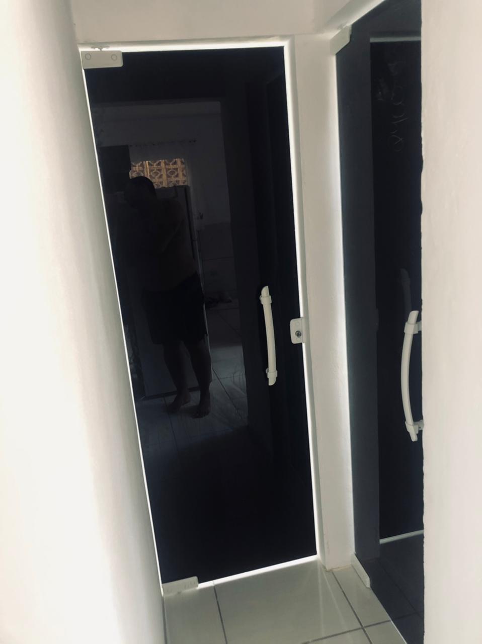 Portas de Correr e Pivotantes - Atacadão Kit e Box