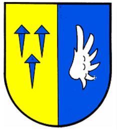 Geteiltes Schildemblem: links gelb mit drei blauen Pfeilen, rechts blau mit weißem Flügelemblem