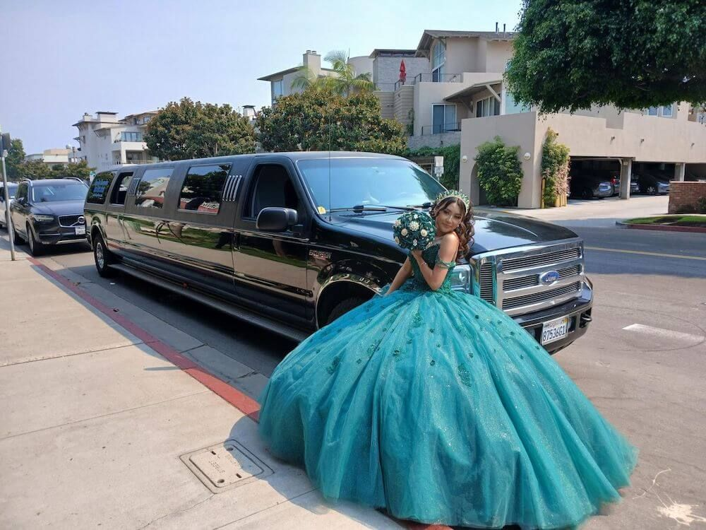 Birthday party-Quinceanera limo service in San Diego, CA