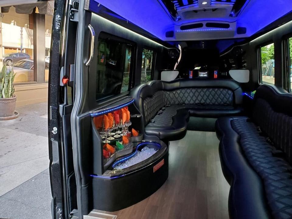 luxury sprinter limousine rental