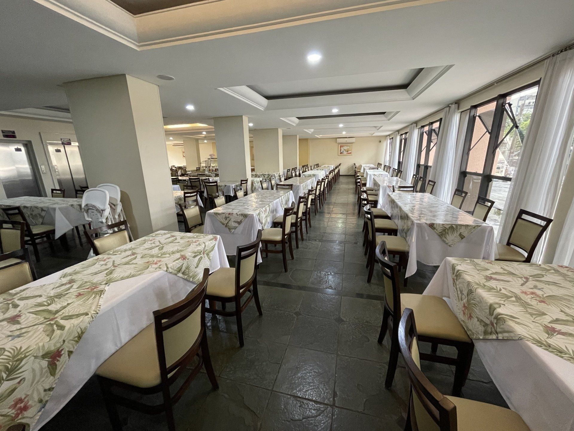 Bar & Restaurantes