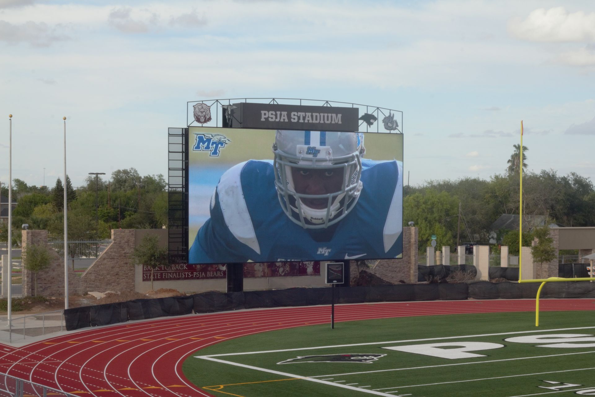 scoreboard with player's face zoomed in