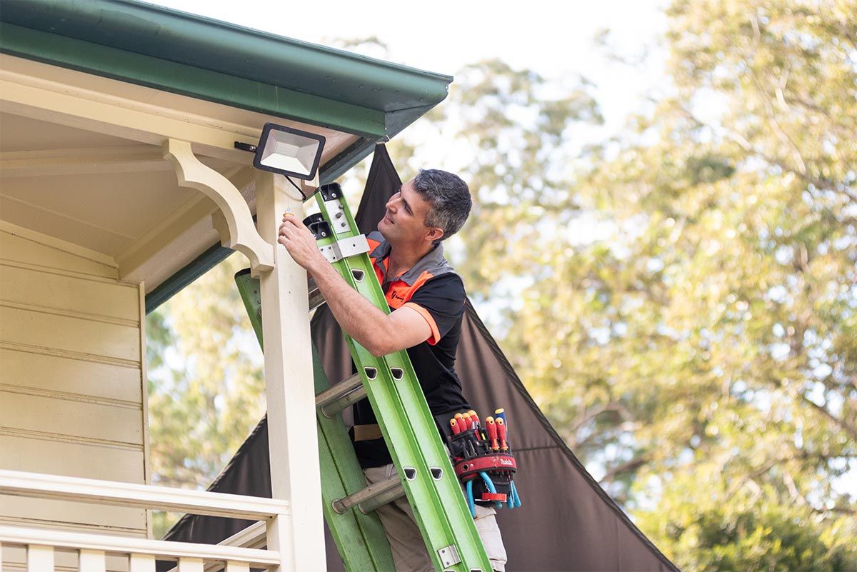 Noosa Electrician Installing A Floodlight