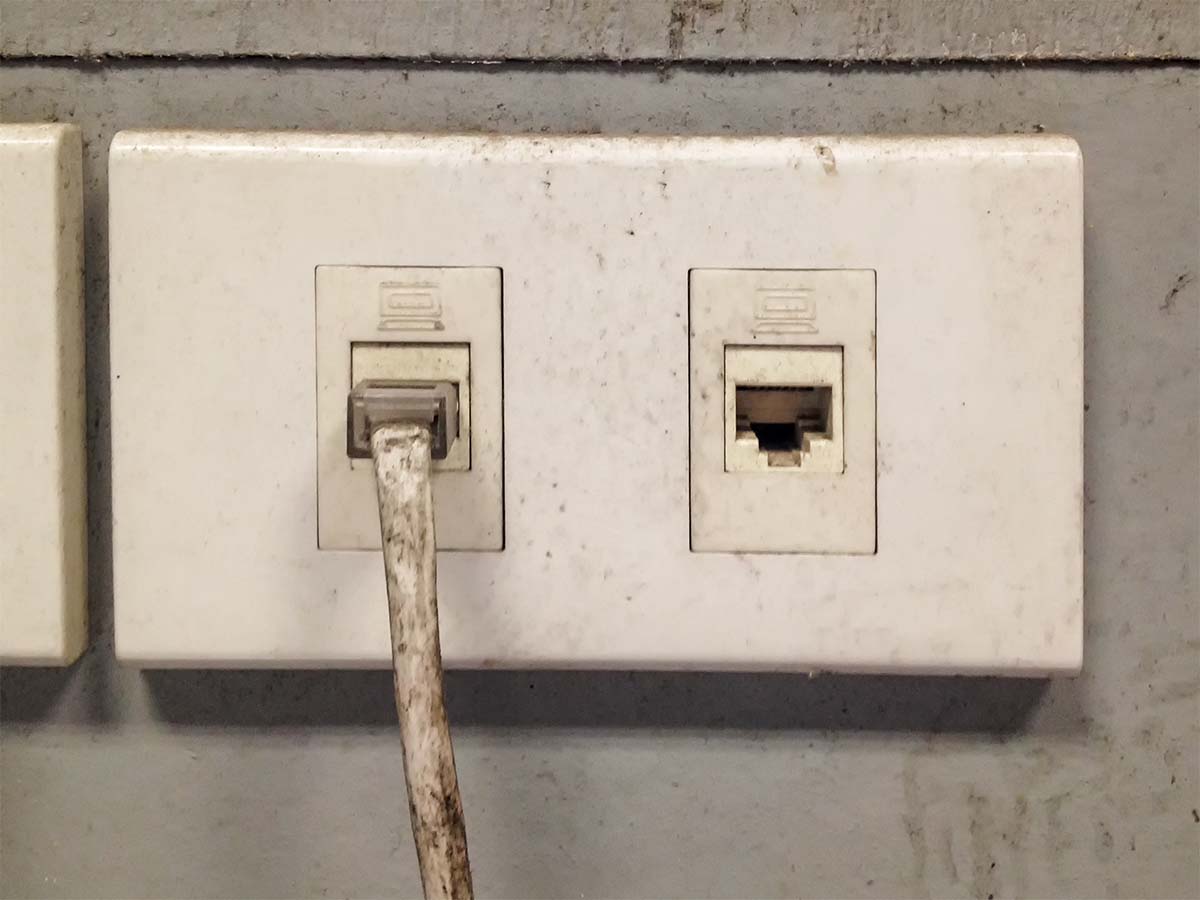 Old Phone Point Not Working And Needing A Repair