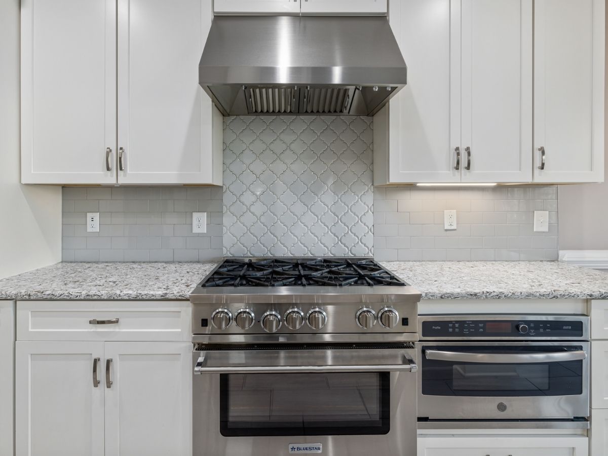 Installation Of Energy Efficient Oven For Sunshine Coast Homeowner