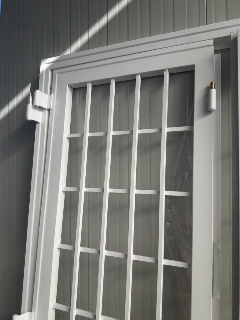 grata di sicurezza finestra