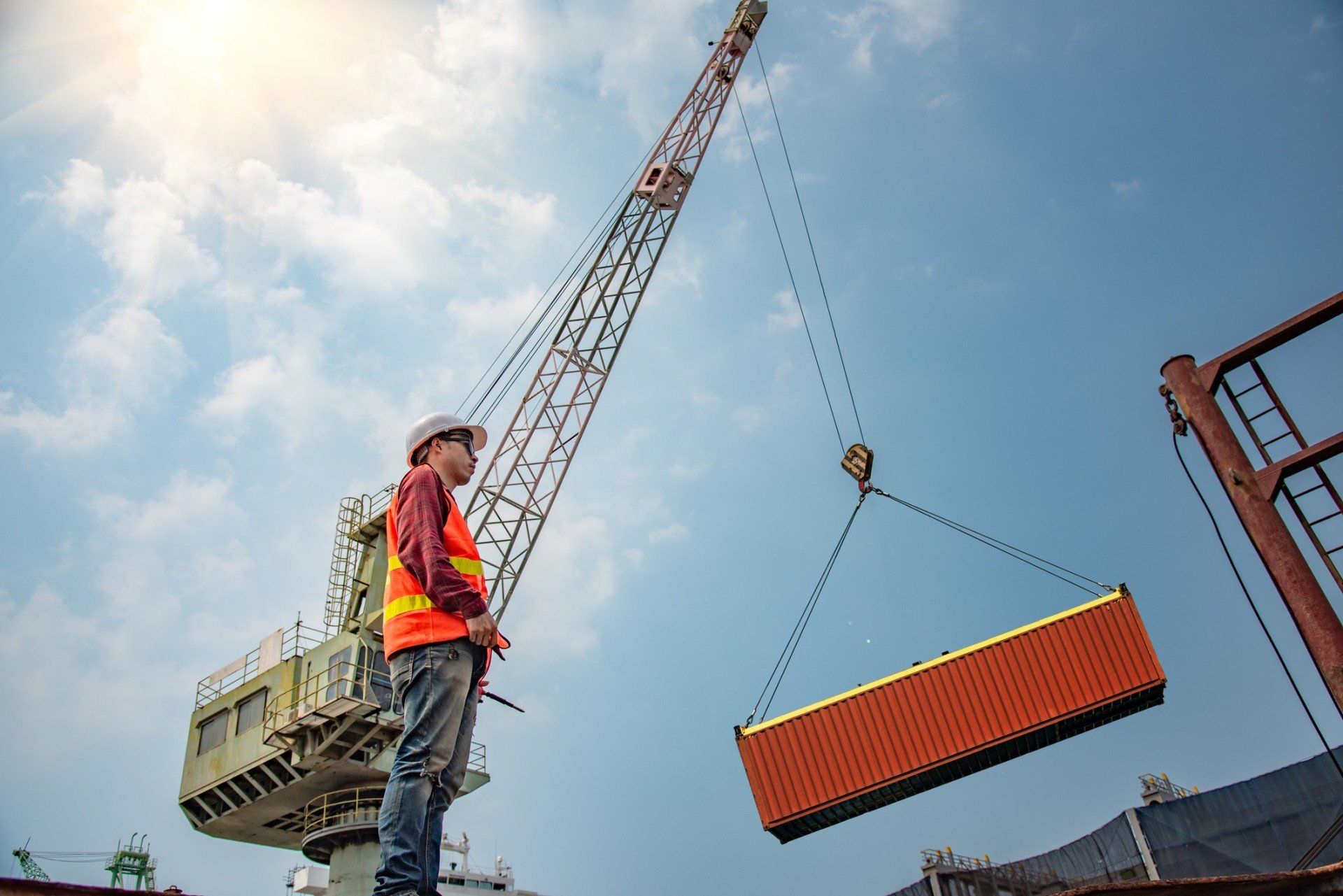 Gantry Crane Lifting Container — Toledo, OH — West Equipment Co. Inc.