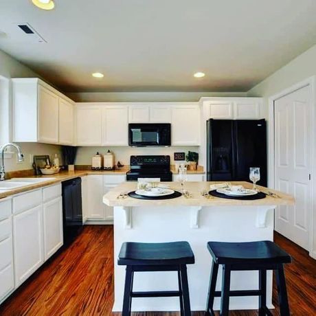 Modern Kitchen Home Kitchen — Gilmer, TX — Beagley’s Panting