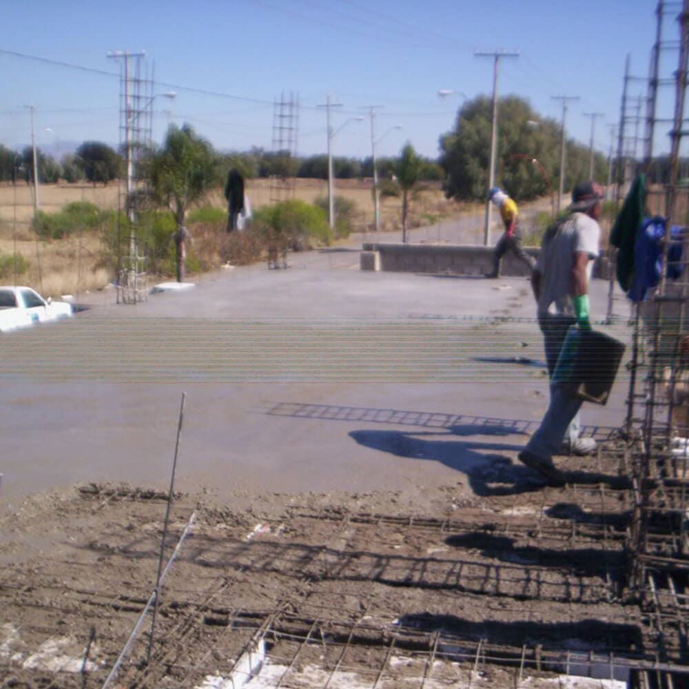CONSTRUCTORA LOGUZ - excelente equipo