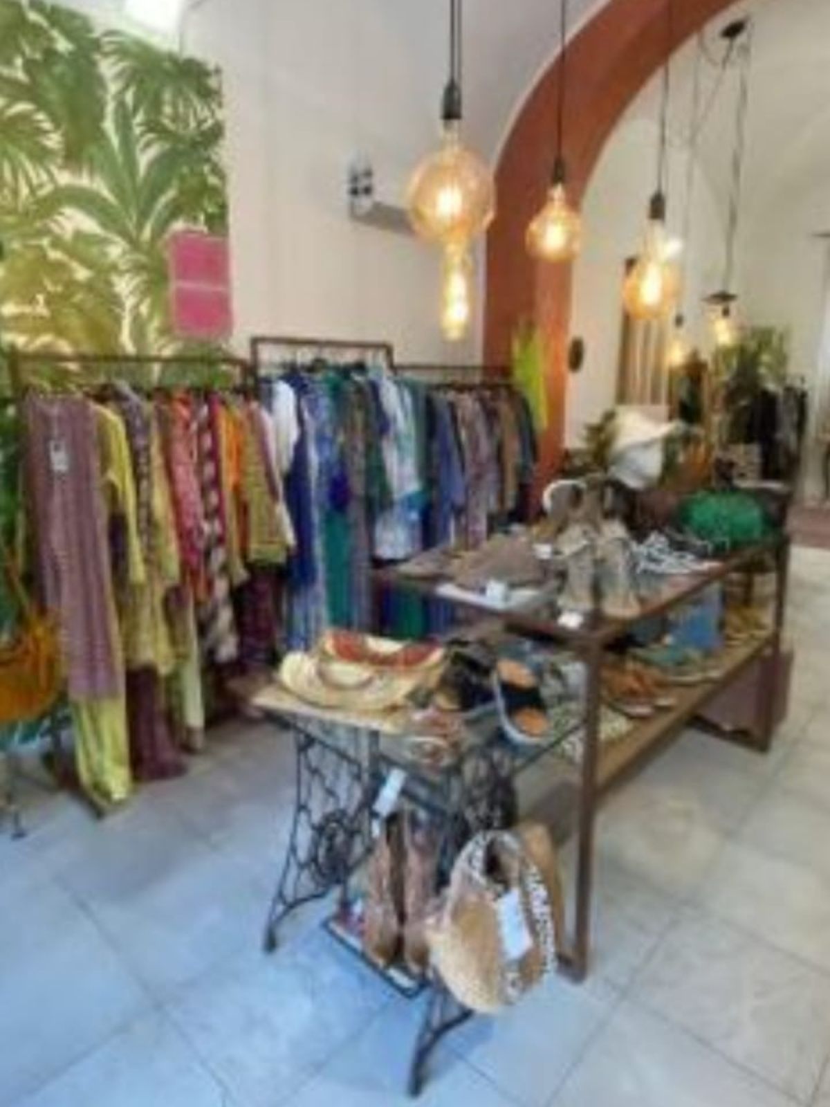 Negozio abbigliamento San Vincenzo
RIF 199