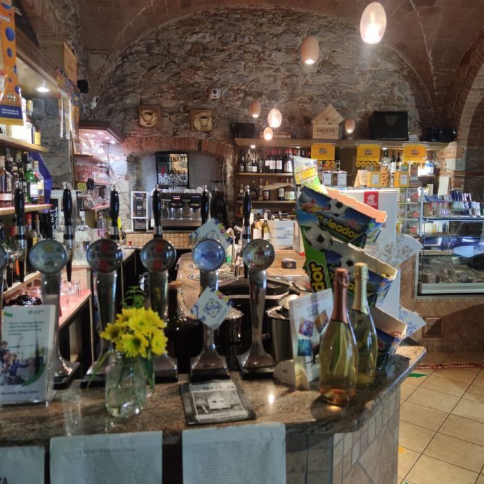 Bar Ristorante Pizzeria Monterotondo
RIF 192