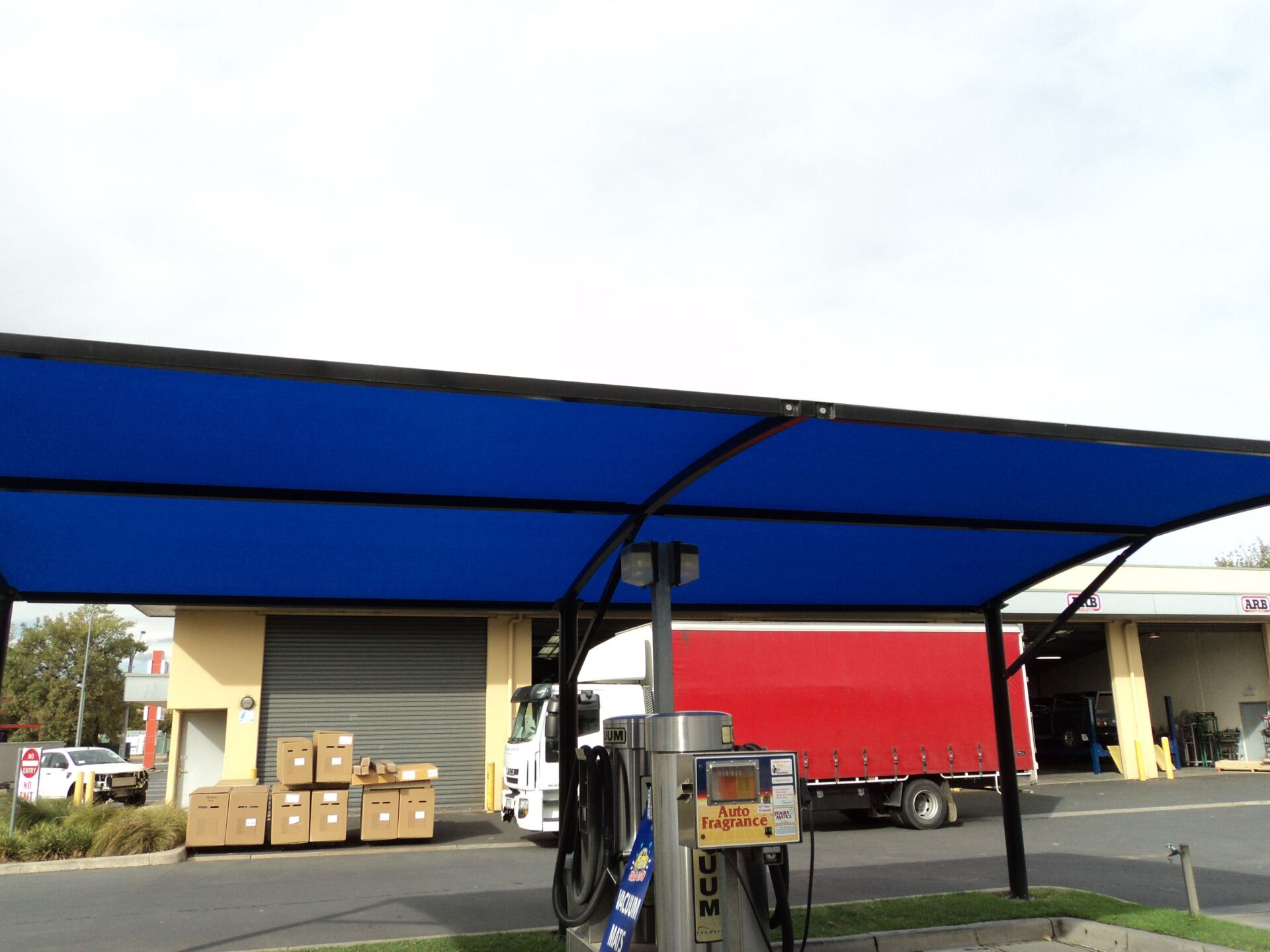 Blue Cantilever Shade Structure — Cantilever Shade Structure in Albury, NSW