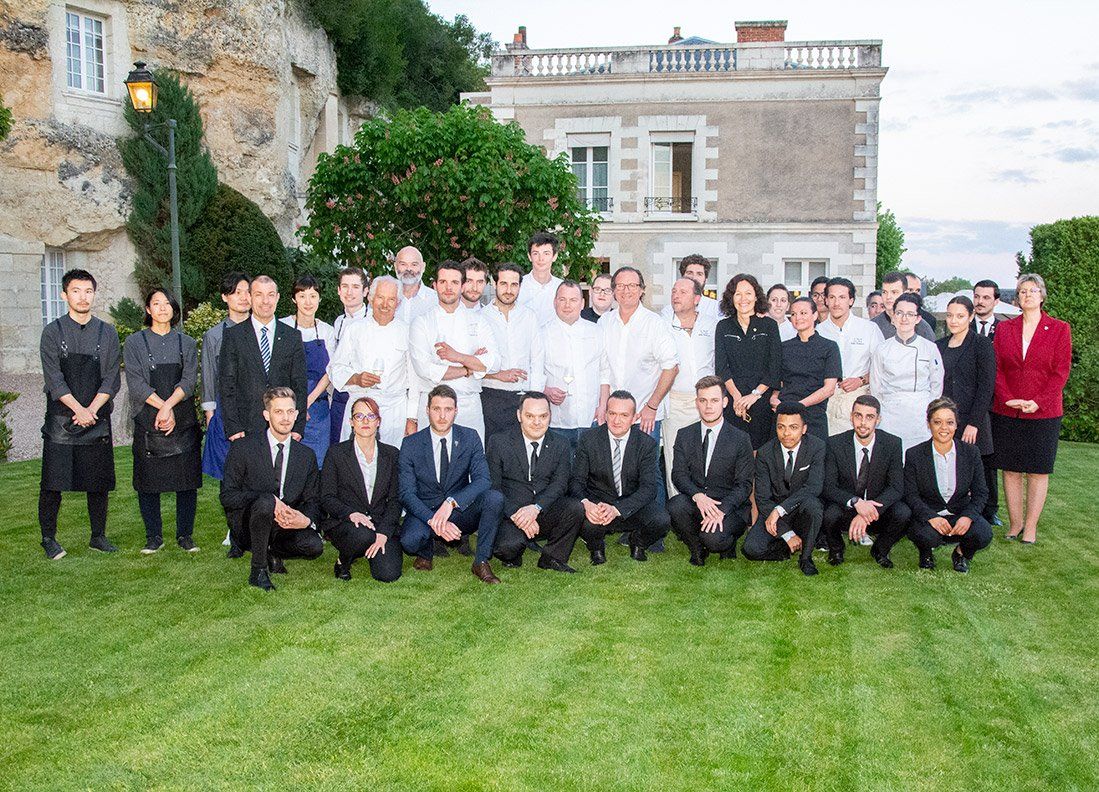 Soirée Ehtoiles et toques aux Hautes Roches - chefs et brigade des hautes roches