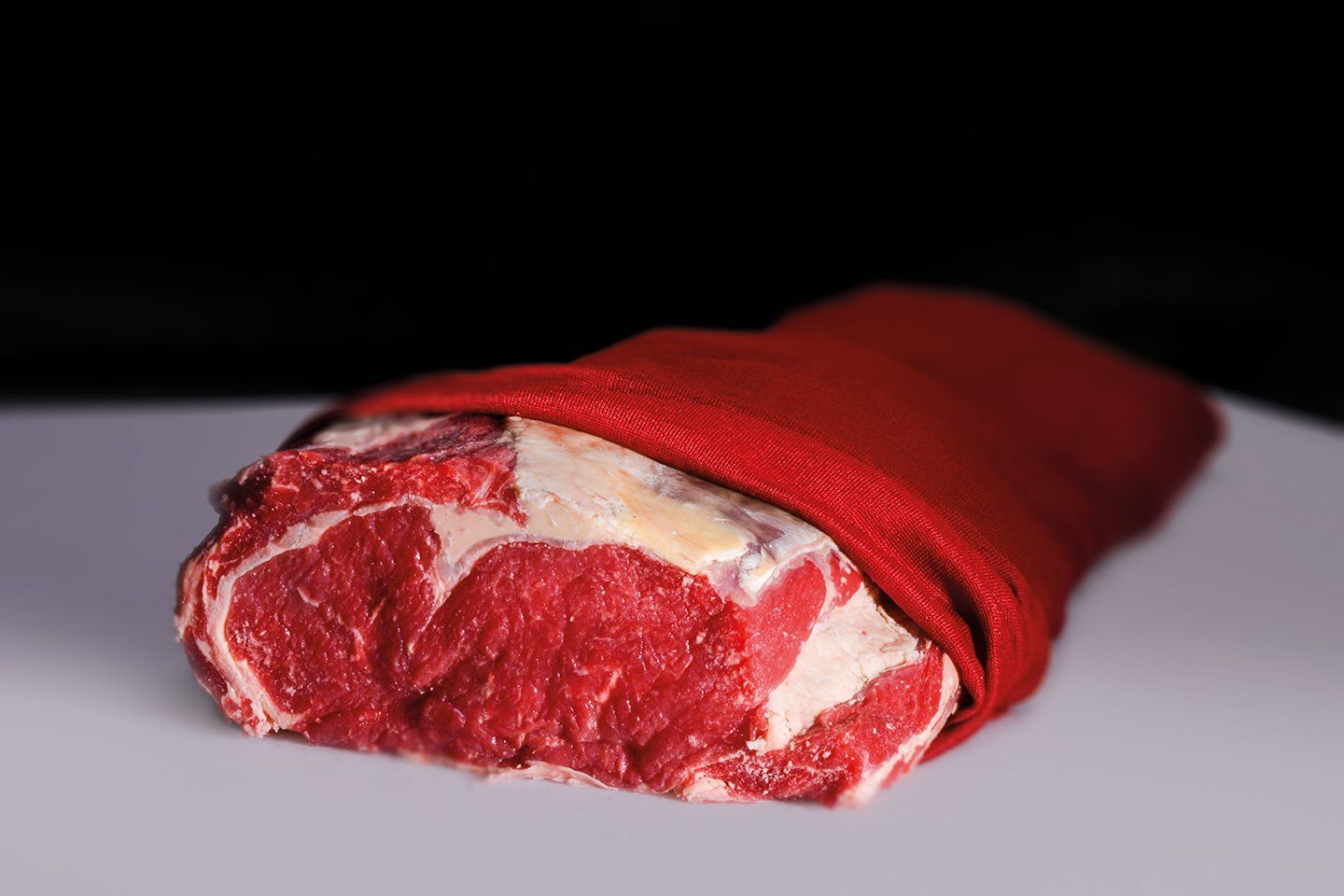 Viande maturée Dry Aged Adema dans sa chaussette