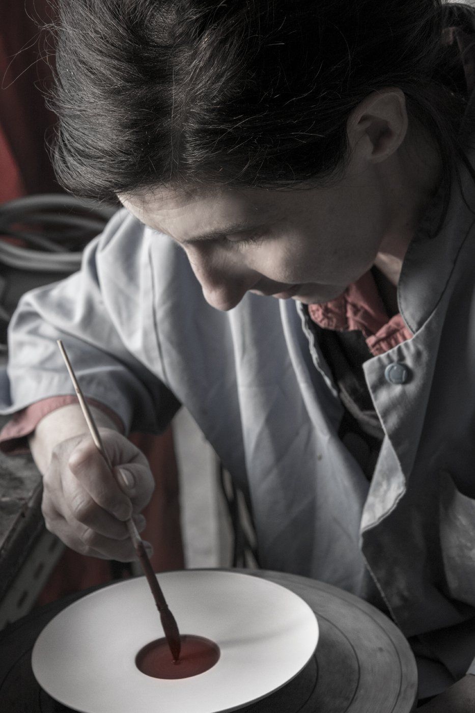 Sylvie Coquet créatrice de plats en porcelaine à Limoges