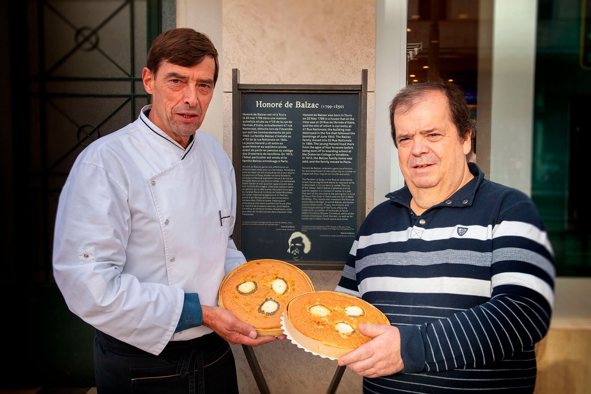 Thierry Cartereau et Joël Legendre créateur de la tarte La Balzacienne