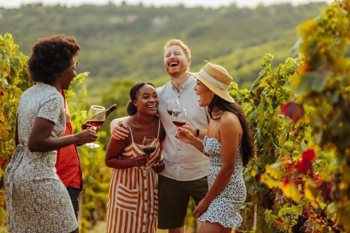 LUXURY WINE TASTING TOURS IN OREGON WITH PERSONAL DRIVERS