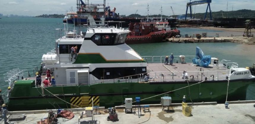 The Farra Orla about to head out to sea in support of Irelands largest windfarm project.