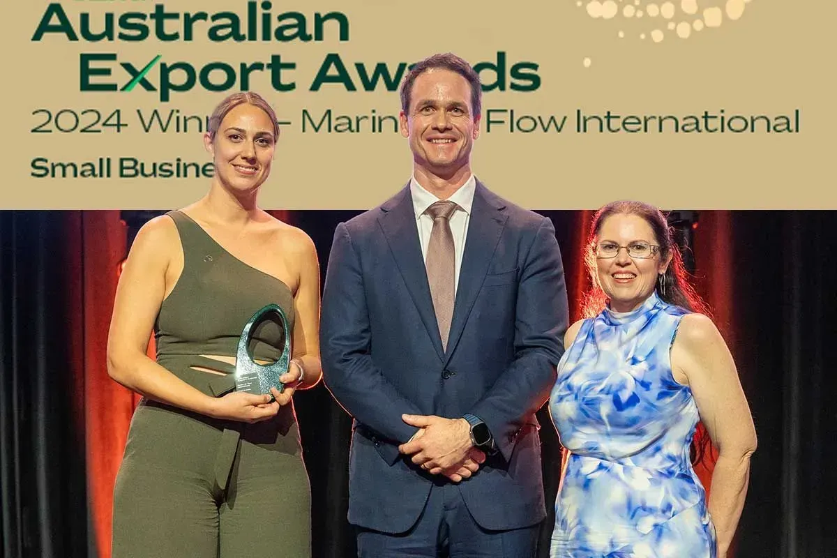 Yael and Kaleena accepting the Australian Export Small Business of the year award in 2024