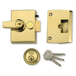 Auto Deadlocking Nightlatch