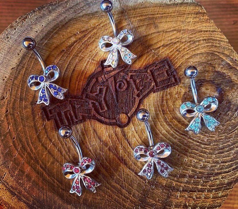 piercing ombelico fiocco