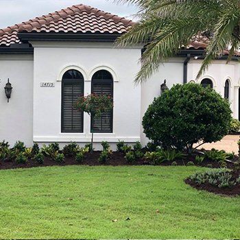Residential Mowing — Lakewood Ranch FL — Emerald Green of Bradenton Residential Mowing — Lakewood Ranch FL — Emerald Green of Bradenton