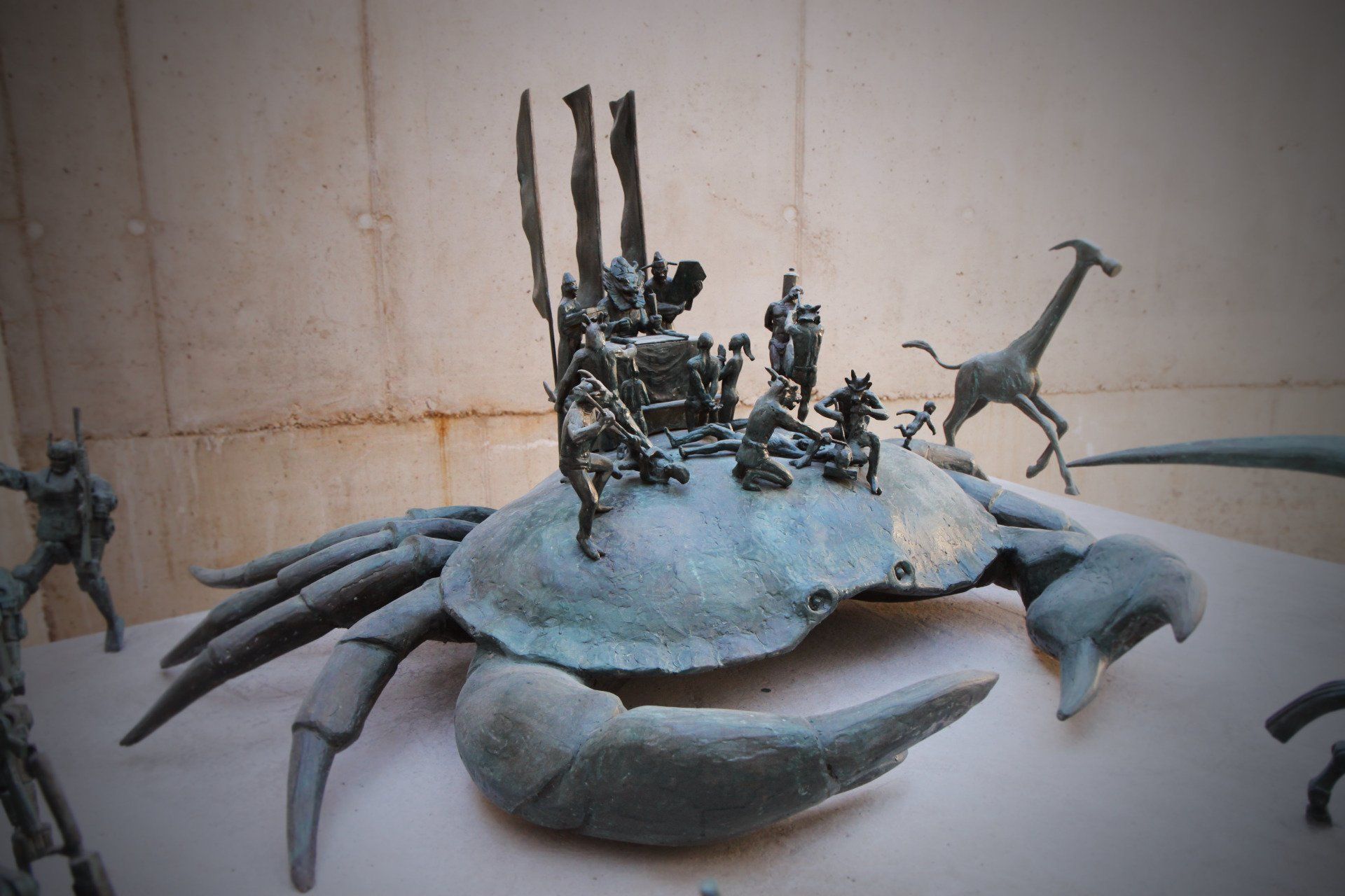 De opmars van de waanzin Tom Frantzen