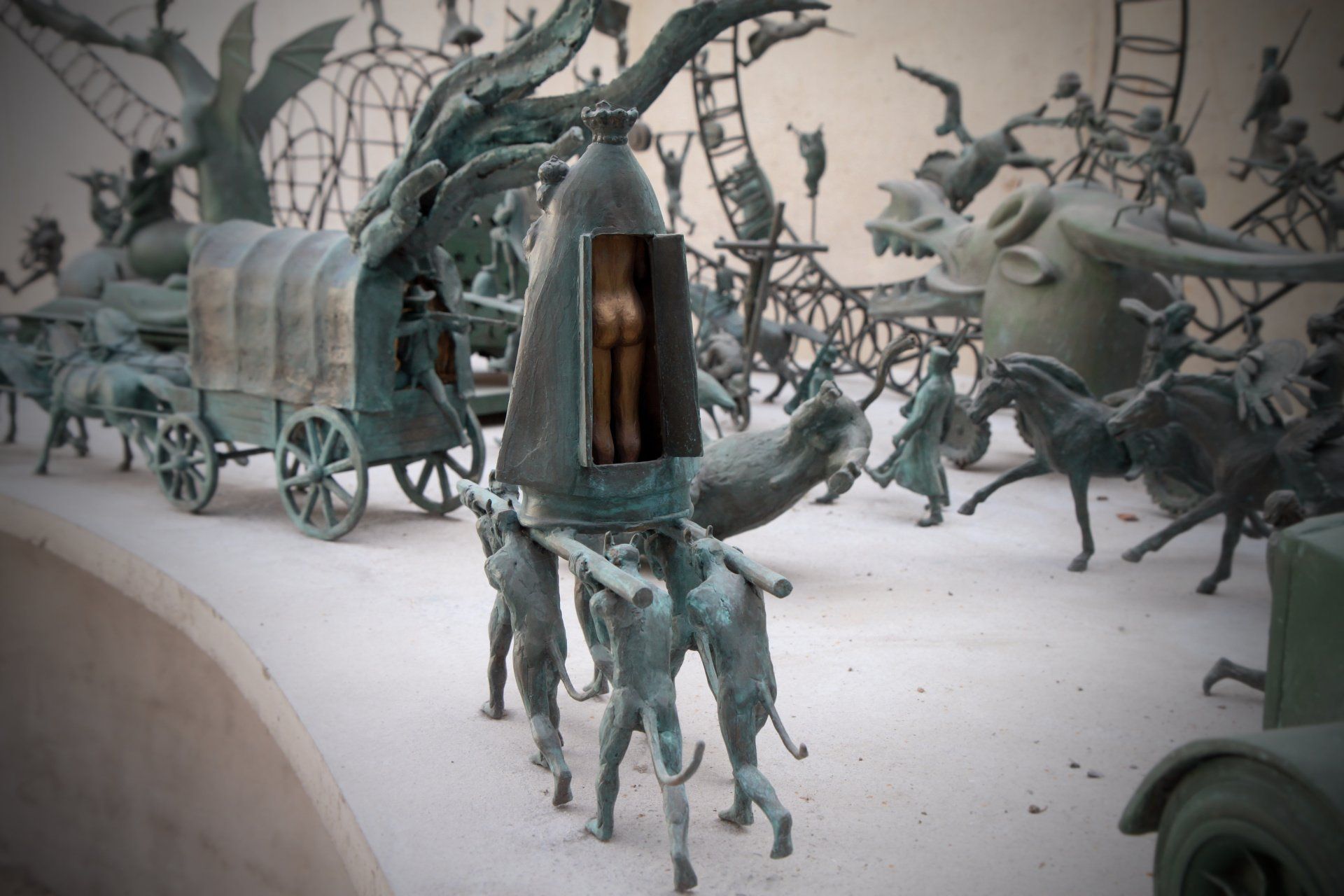 De opmars van de waanzin Tom Frantzen