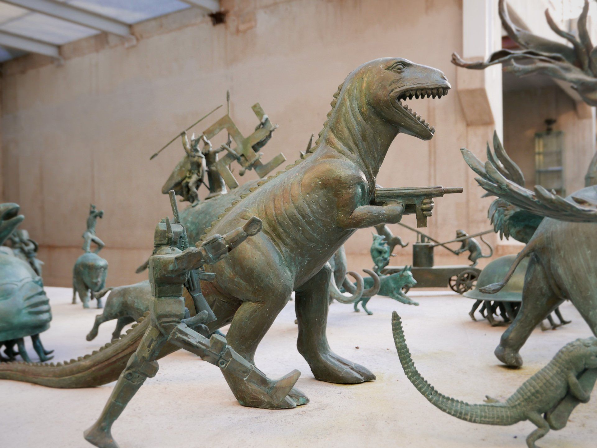 De opmars van de waanzin Tom Frantzen