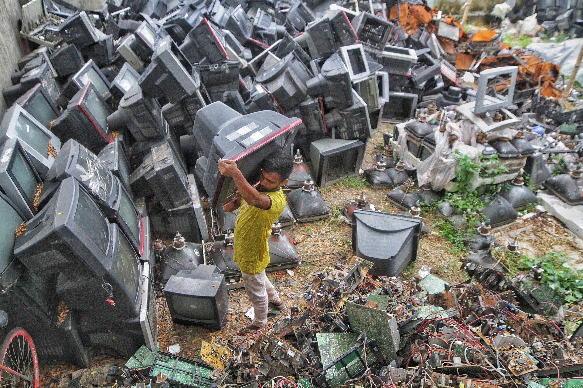Lixão lixo eletrônico