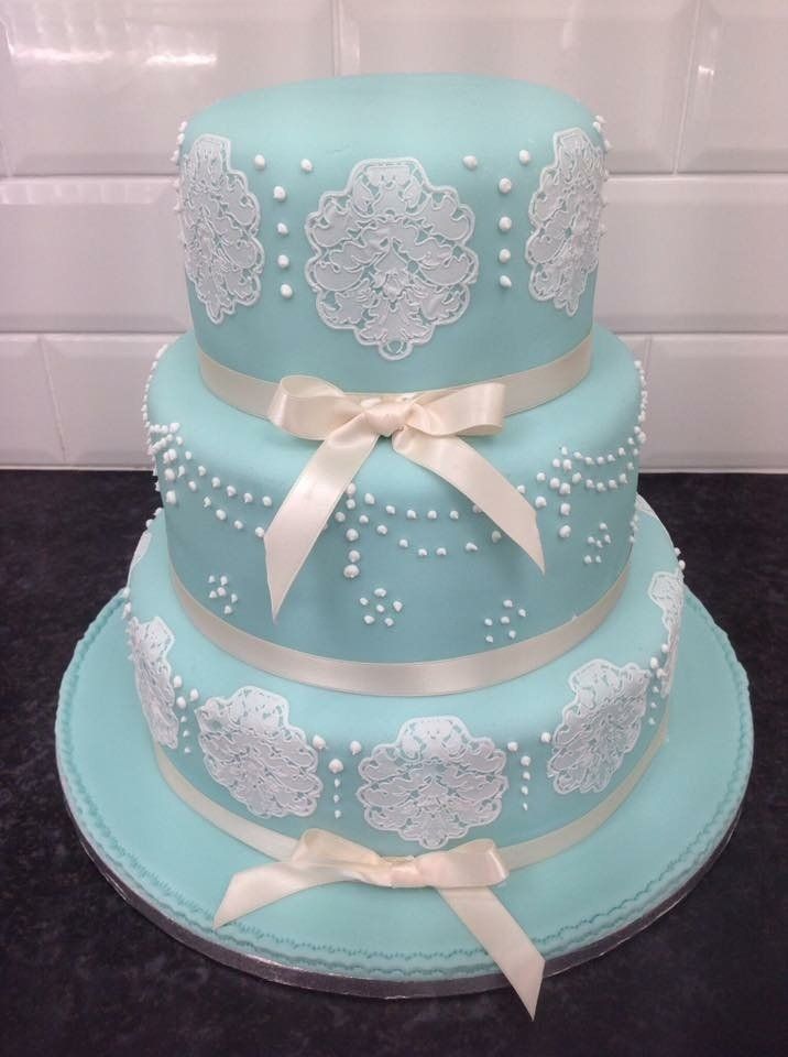 blue lace 3 tier cake
