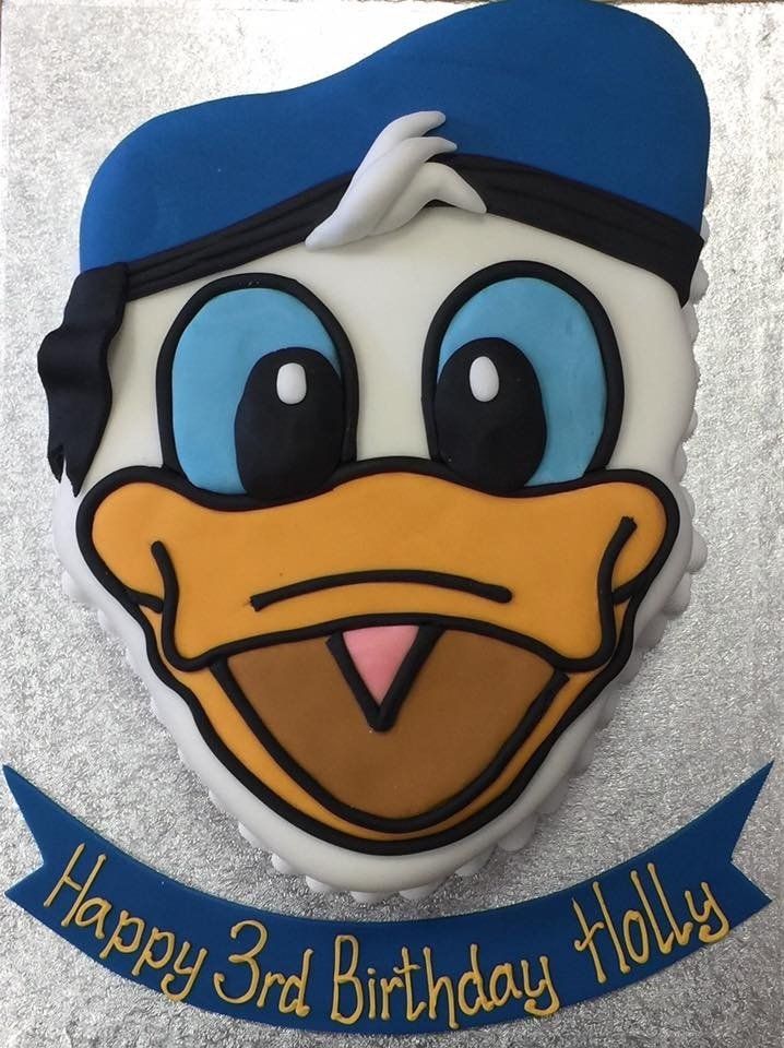 Donald Duck cake