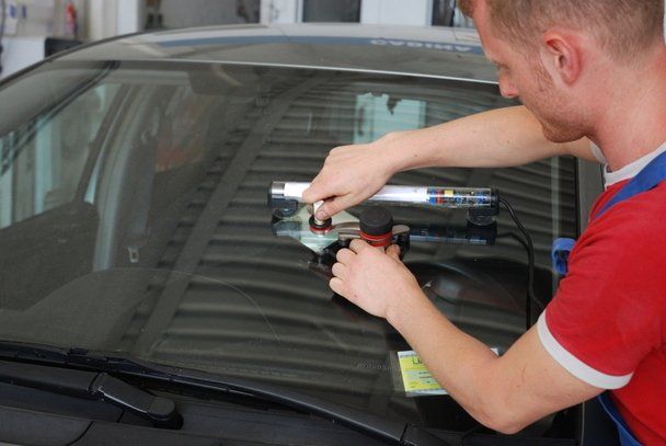 riparazione parabrezza La Moderna