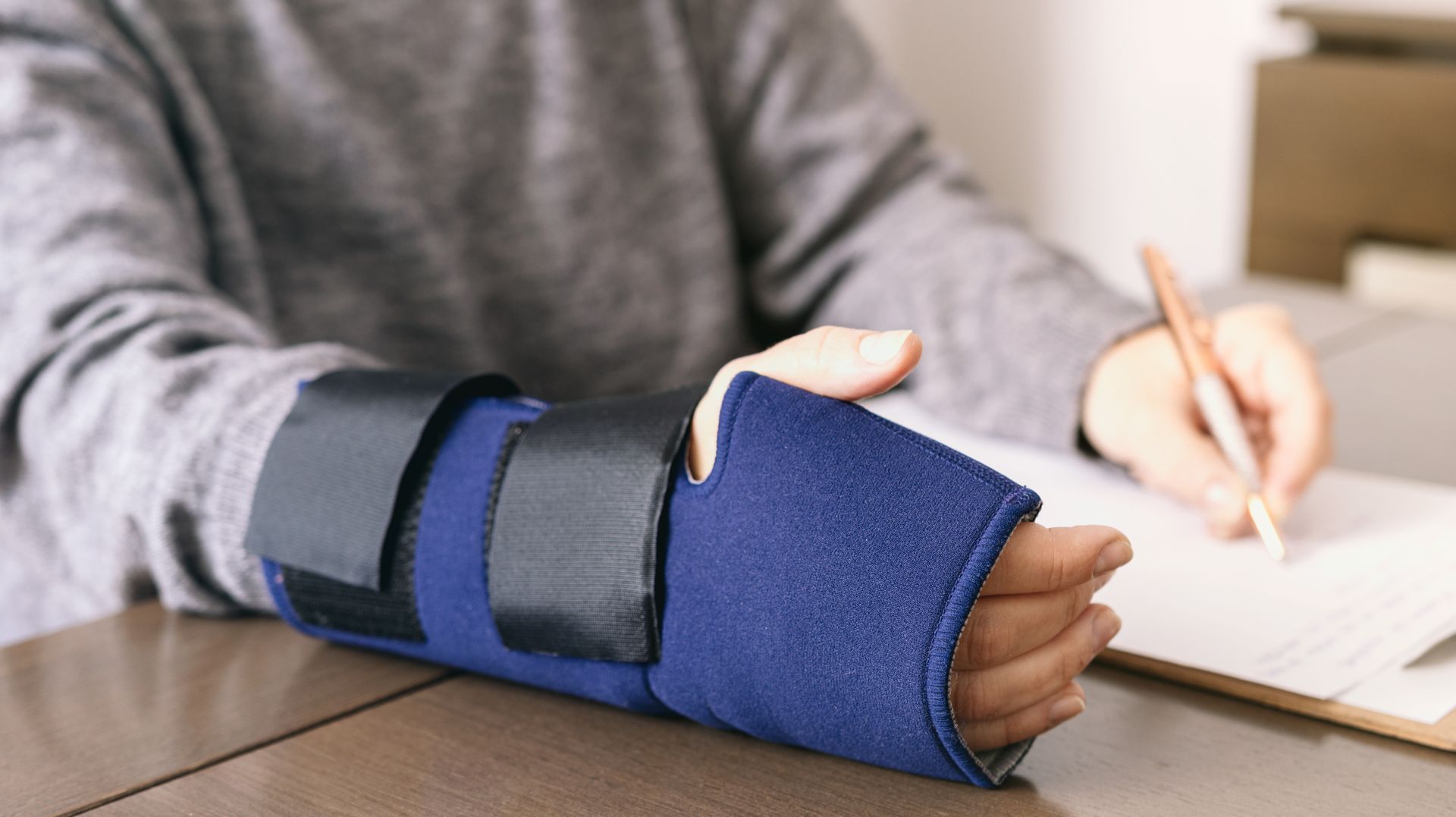 Office worker injury highlighting role of a local workers compensation lawyer in claim support. Office worker injury highlighting role of a local workers compensation lawyer in claim support.