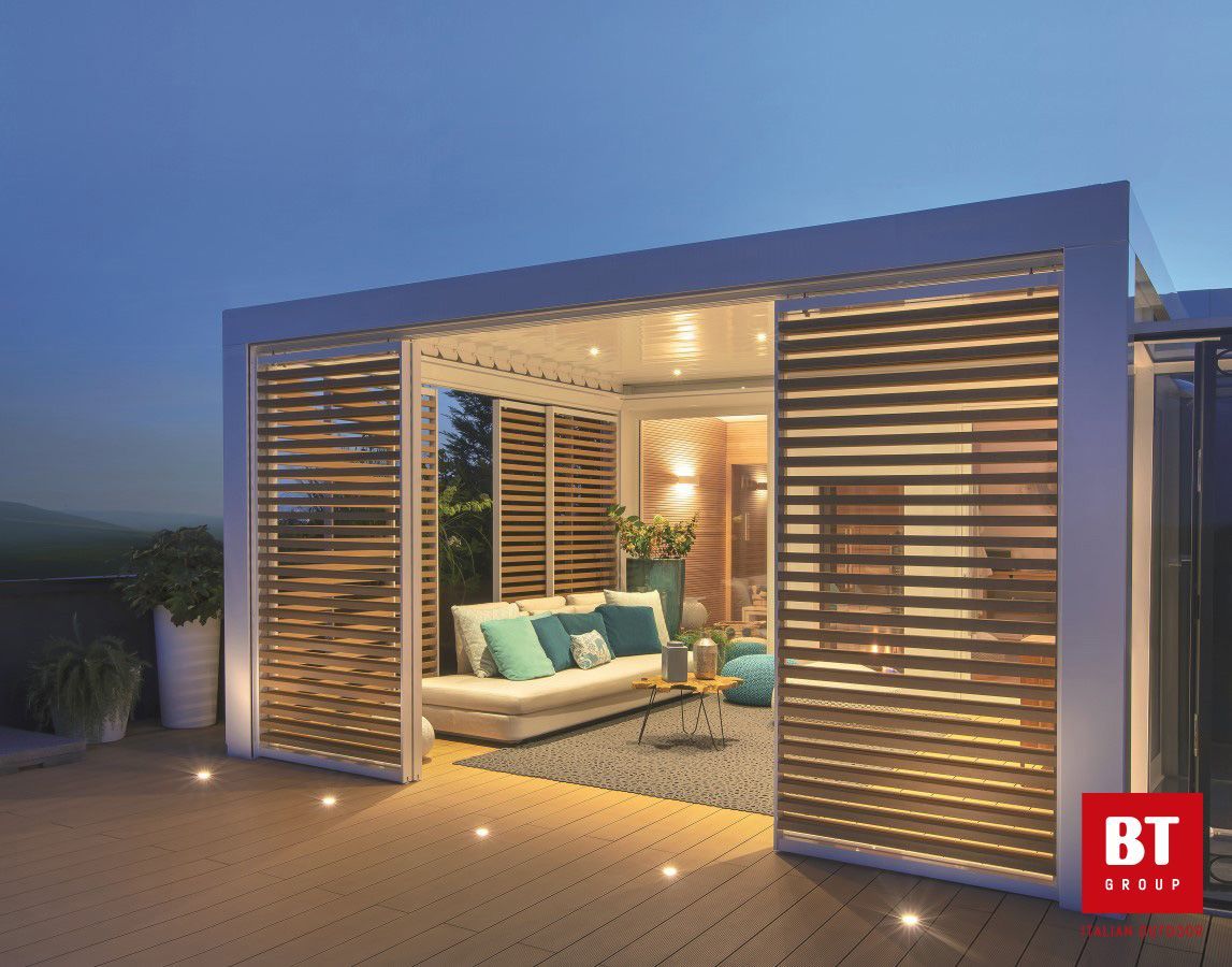 Rappresentazione artistica di un soggiorno con un divano e un tavolo.