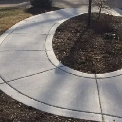 Winding border finish concrete path in Petone.
