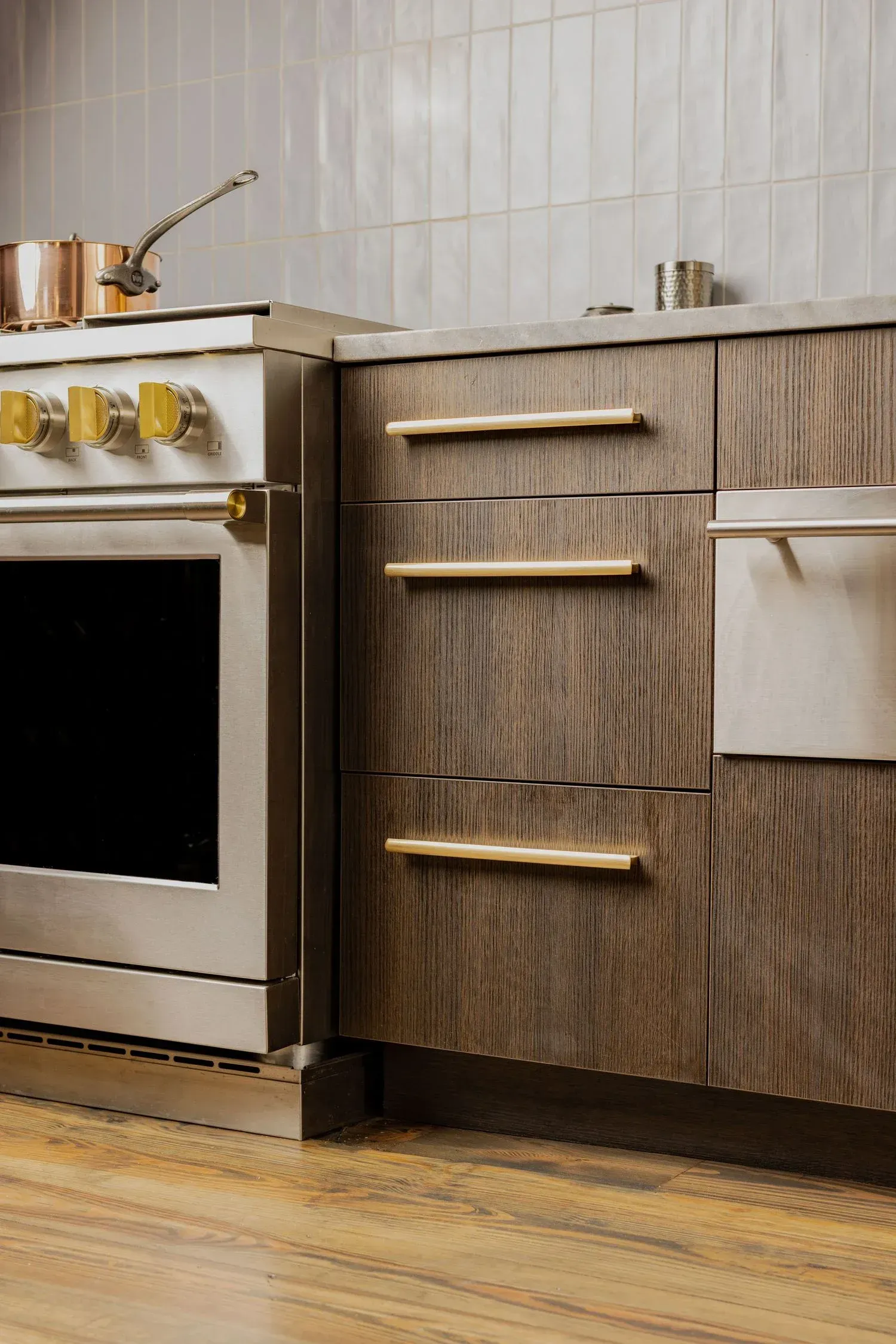 modern kitchen design greenville, kitchen design greenville, luxury kitchen design, euro kitchen design greenville, contemporary kitchen design greenville, custom cabinets greenville, modern cabinets greenville, leicht greenville, modern cabinets lake keowee, modern cabinets clemson, kitchen design lake keowee, kitchen design clemson, 