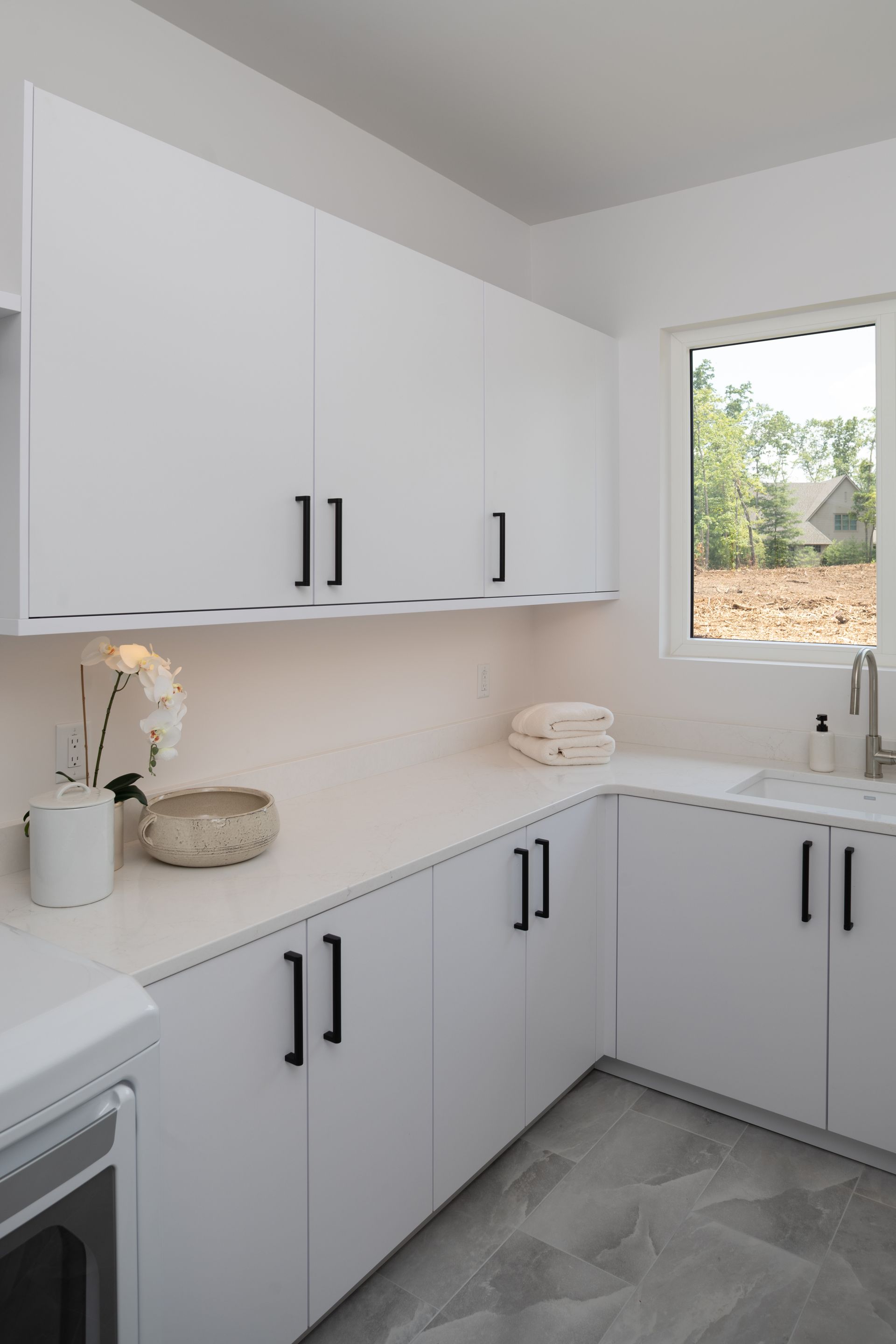 modern kitchen design greenville, kitchen design greenville, luxury kitchen design, euro kitchen design greenville, contemporary kitchen design greenville, custom cabinets greenville, modern cabinets greenville, leicht greenville