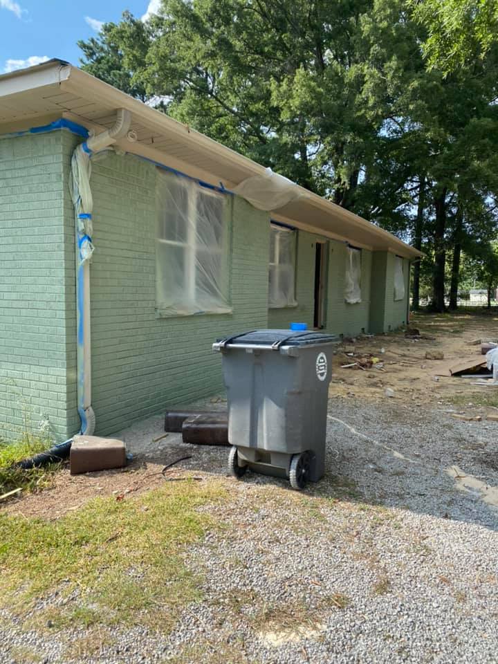 House with Garbage — Decatur, AL — Sky Painting LLC