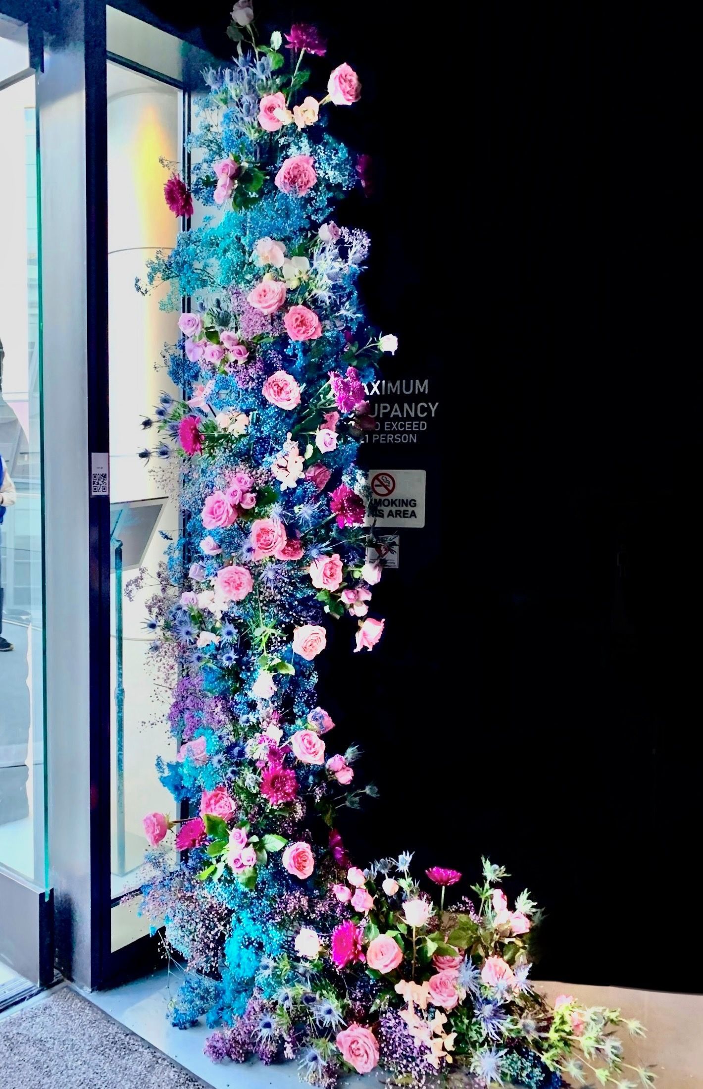 Floating arrangement