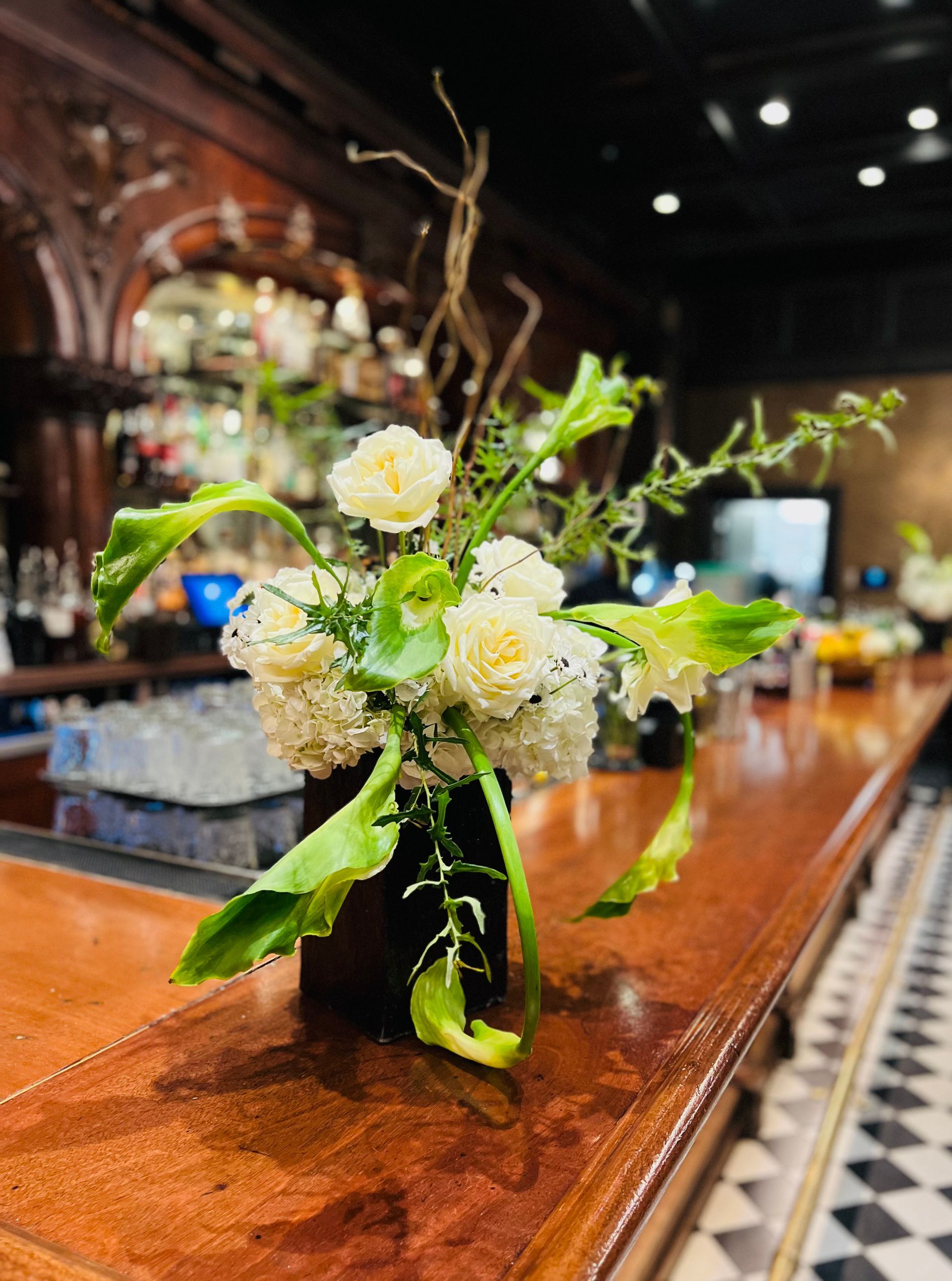 Green calla lily bar arrangement