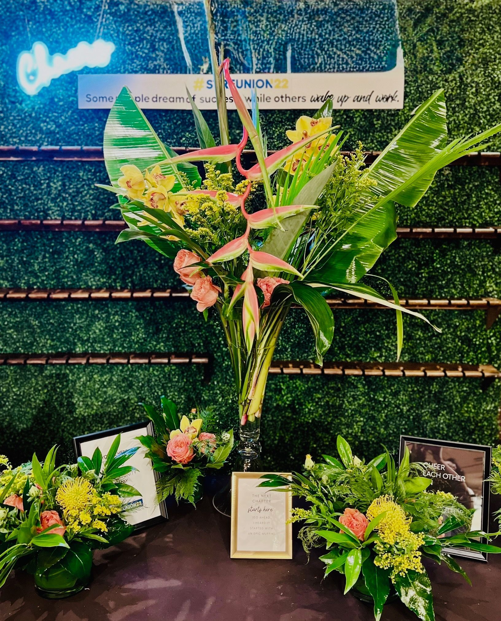 Tropical corporate floral set-up