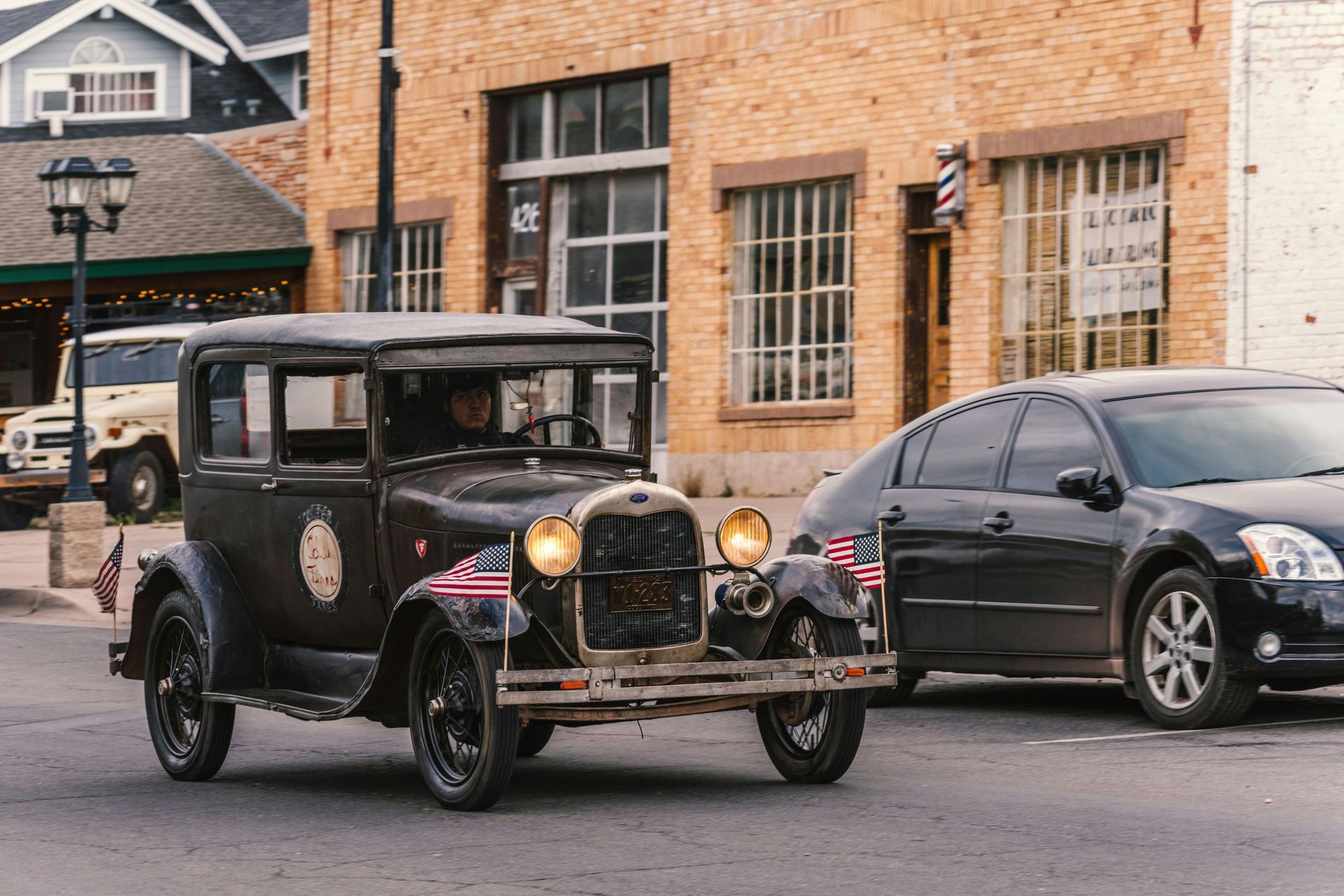 Classic car insurance in Arizona protects collector vehicles at agreed value — get quotes from multi