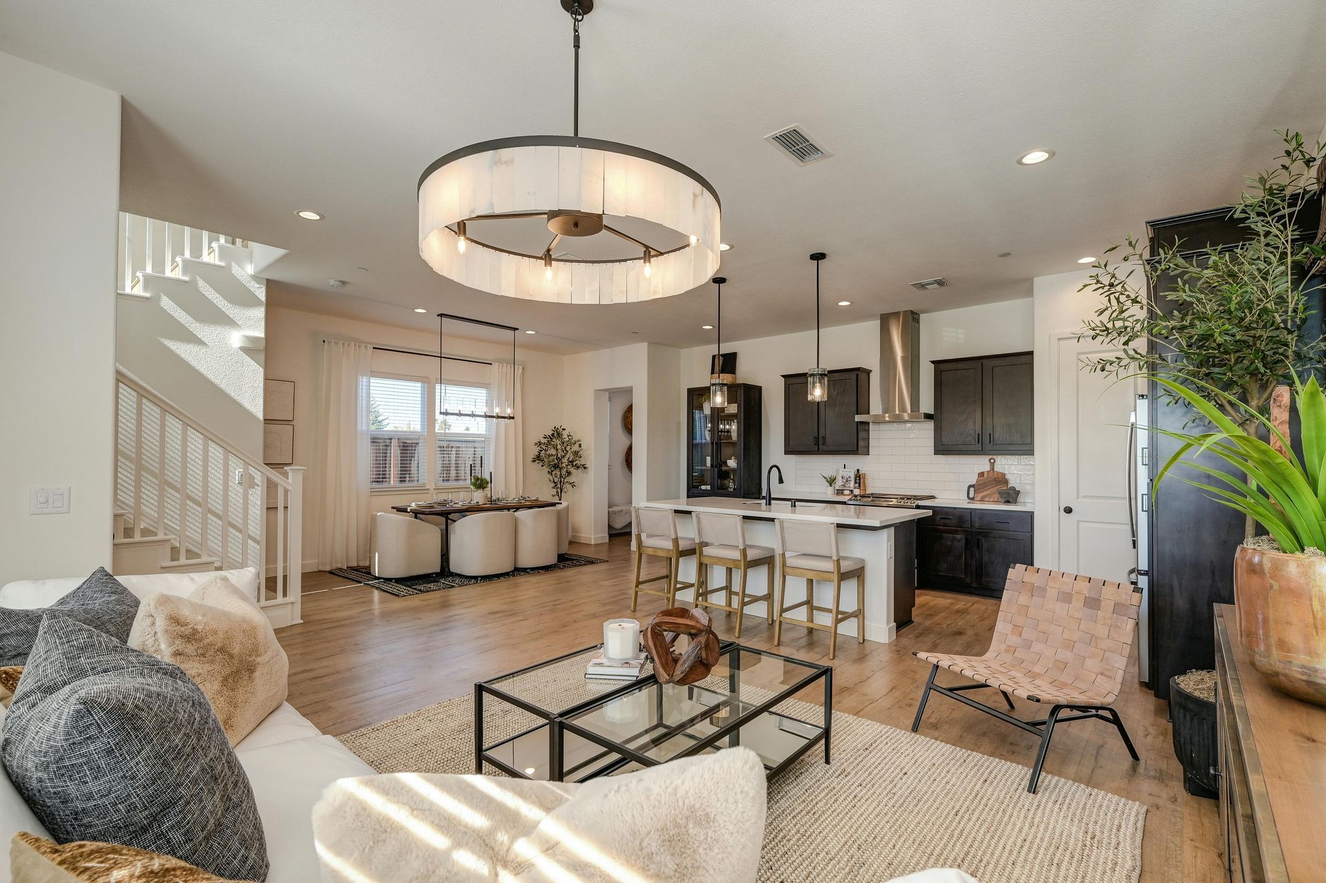 Modern Arizona condo interior with kitchen and living area covered by an HO-6 condo insurance policy.