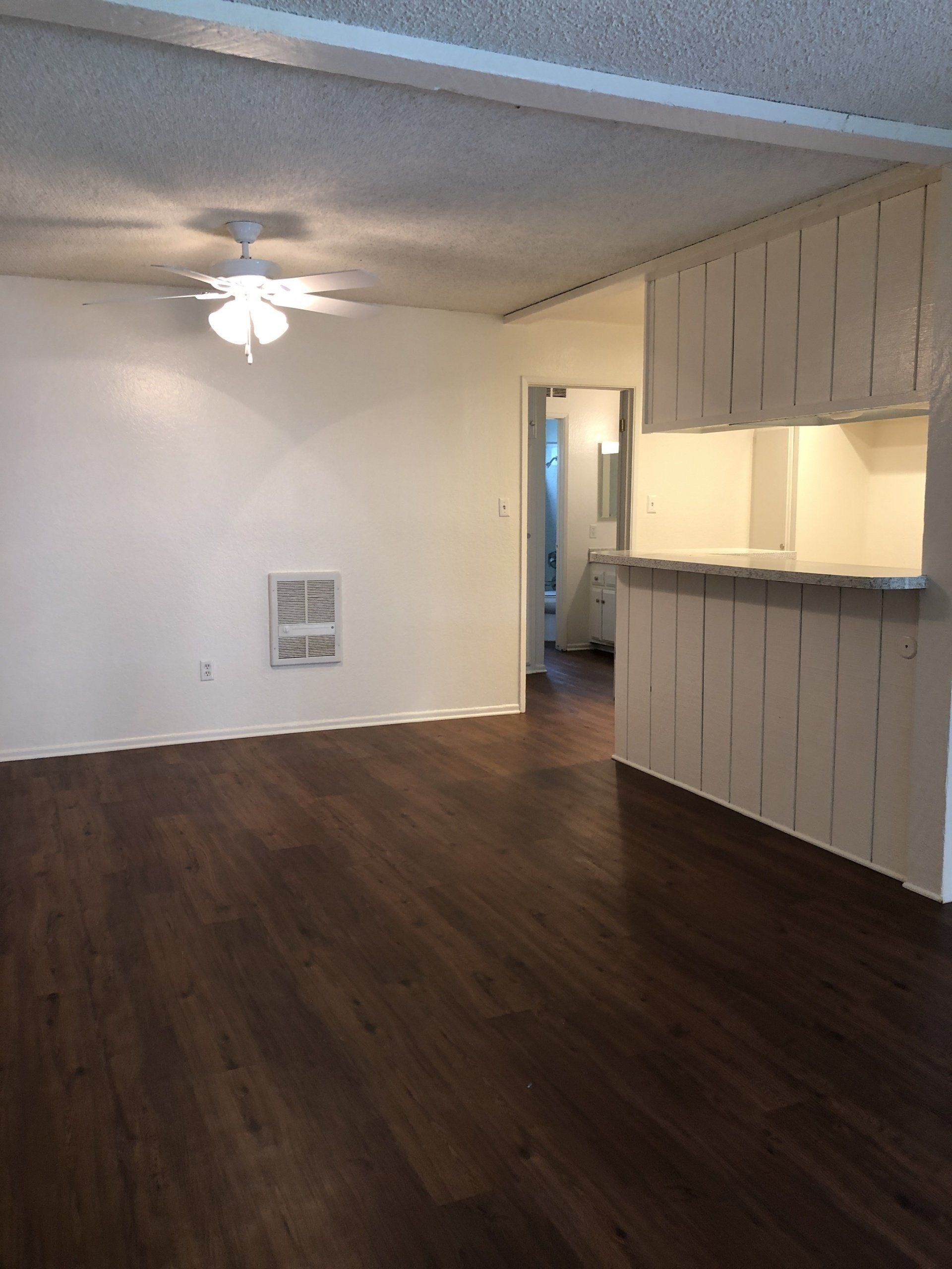 Dining Room | Pacific Pointe Apartments