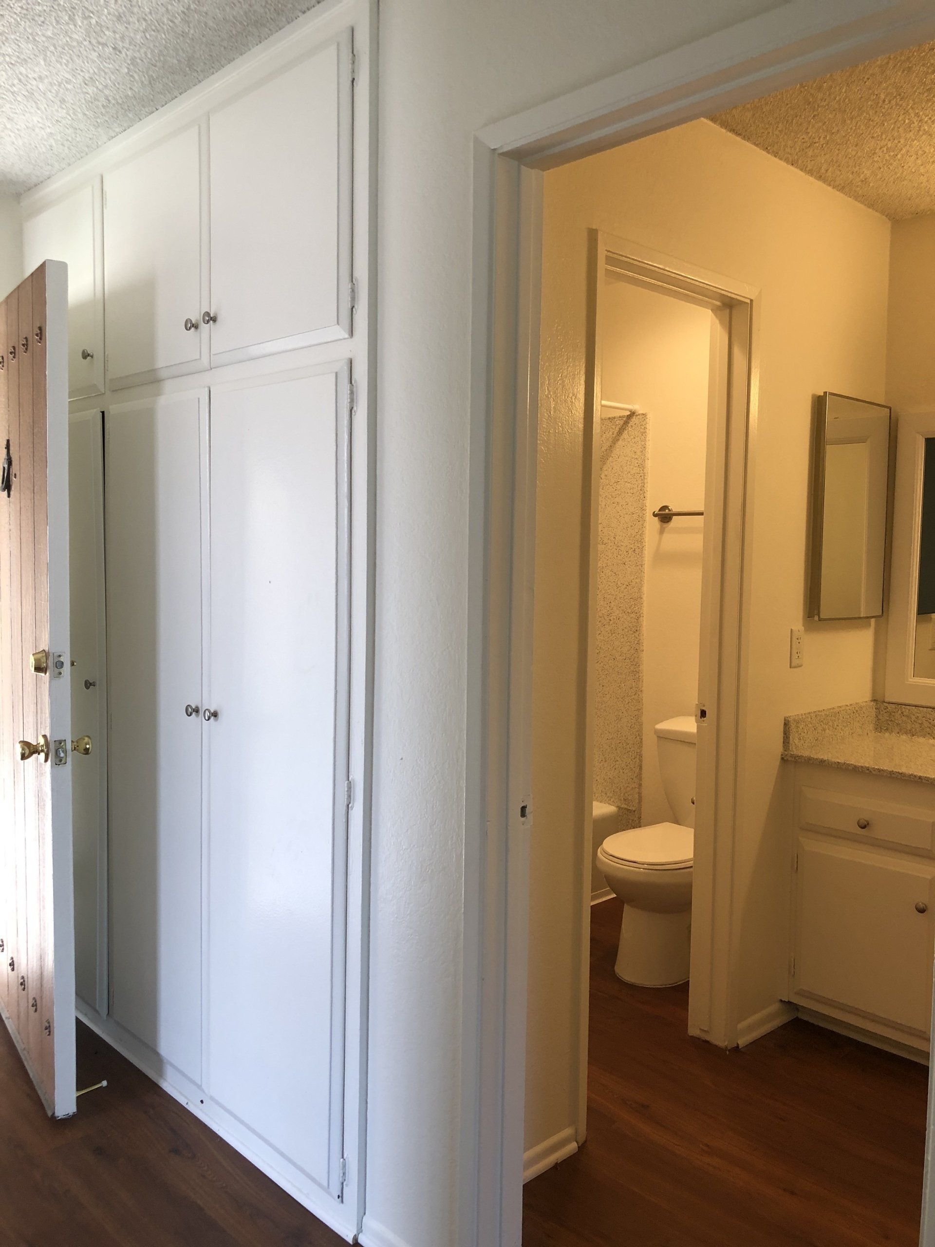 Bathroom | Pacific Pointe Apartments
